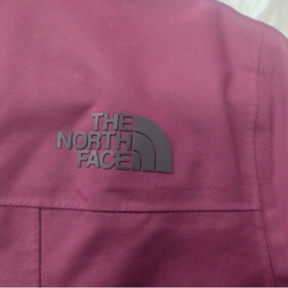 The North Face Burgundy Hooded Jacket - Picture 9 of 17